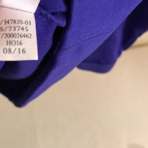 Athleta Sz Medium bright purple hoodie pull over kangaroo pocket EUC jewel tone - Picture 10 of 12